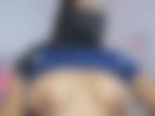 Live cam show with Isa-perez - Petite on Soda Cam