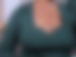 Live cam show with Isa-perez - Smoking on Camsoda