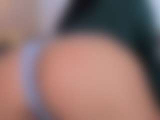 Live cam show with Isa-perez - Spank on sexylive.show