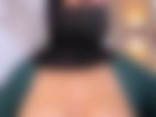 Live cam show with Isa-perez - Curvy MILF on Camsoda