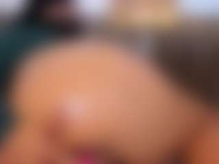 Live cam show with Isa-perez - Asshole Ebony on CamClone
