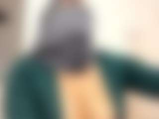 Live cam show with Isa-perez - Drinking on StripNow