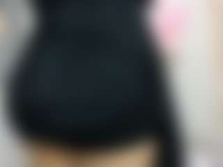 Live cam show with Isa-perez - Ebony Fetish on Mixed Magazine Live