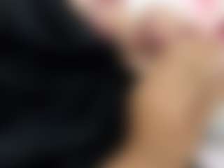 Live cam show with Isa-perez - Bedroom MILF on Soda Cam