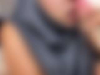 Live cam show with Isa-perez - Black Petite on camwithhim.com