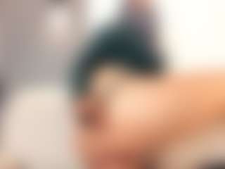 Live cam show with Isa-perez - Petite on camwithhim.com