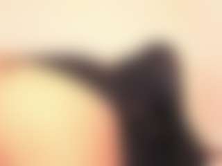 Live cam show with Isa-perez - Brown Eyes MILF on CamClone