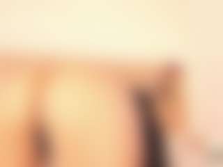 Live cam show with Isa-perez - Latina Petite on liverealitysex.com | colombia