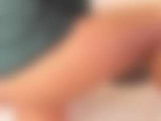 Live cam show with Isa-perez - Smoking on CamwithHer