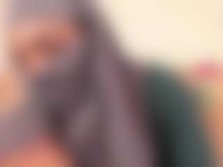 Live cam show with Isa-perez - Latina Petite on Camsoda | colombia