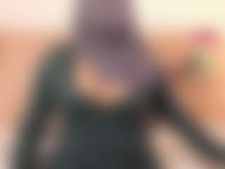Live cam show with Isa-perez - Ebony Petite on Uber Horny