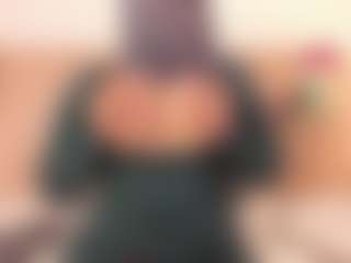 Live cam show with Isa-perez - Amateur MILF on camwithhim.com