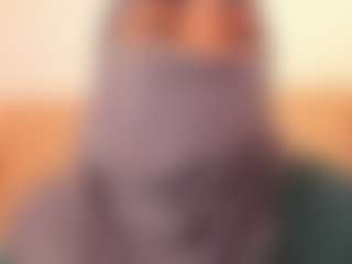 Live cam show with Isa-perez - Skinny Teen (18+) on Gym Cam Girls