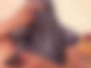 Live cam show with Isa-perez - Ebony Shaved Pussy on Livezox