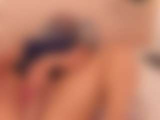 Live cam show with Isa-perez - Smoking on galaxygirlnitro.com
