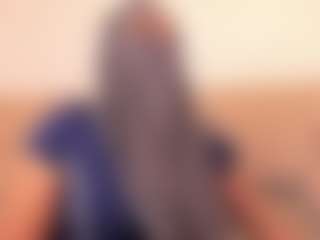 Live cam show with Isa-perez - Petite on testsause.com