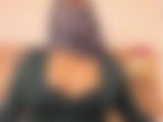 Live cam show with Isa-perez - Teen (18+) on livesuperchat.net