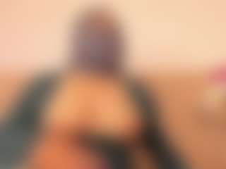 Live cam show with Isa-perez - Drinking on Camsoda