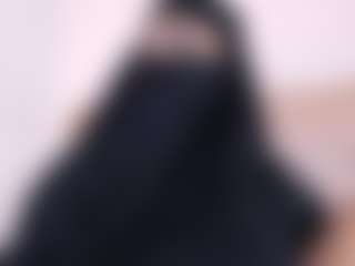 Live cam show with Isa-perez - Latina Petite on Camsoda | colombia
