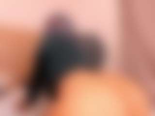Isa-perez MILF webcam performer live streaming