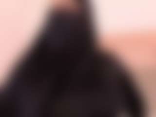 Live cam show with Isa-perez - Smoking on xblisslive.com