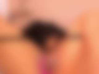 Live cam show with Isa-perez - Black MILF on Dare Cams