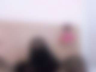 Live cam show with Isa-perez - Shaved Pussy MILF on Dare Cams
