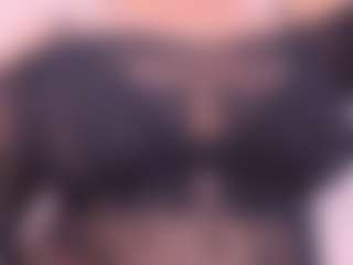 Live cam show with Isa-perez - Curvy MILF on boobsie.com