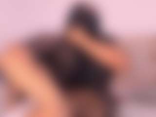 Live cam show with Isa-perez - Squirt on Camsoda