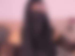 Live cam show with Isa-perez - Spy Petite on CamwithHer