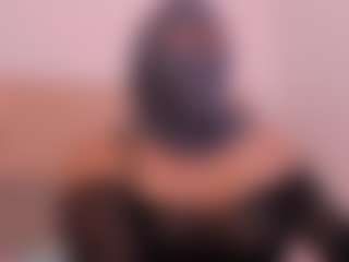 Isa-perez MILF webcam performer live streaming
