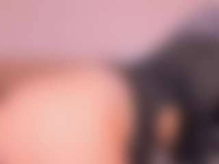Live cam show with Isa-perez - Skinny MILF on Camsoda