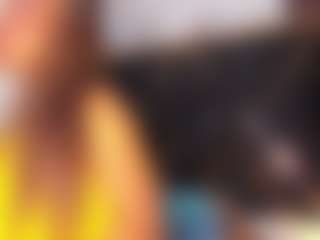 Live cam show with lola-hornei - Small Tits on Uber Horny