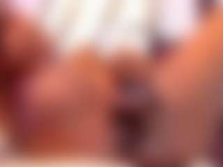 Live cam show with lola-hornei - Ebony on Lustler | colombia