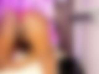 Live cam show with lola-hornei - Ebony Squirt on CamClone