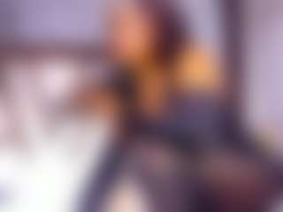 Live cam show with lola-hornei - Curvy Small Tits on SxyPornLive