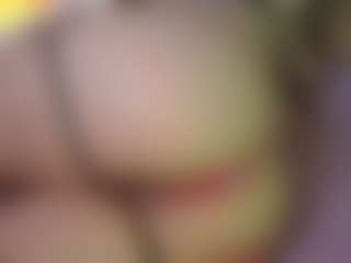 Live cam show with SabrinaKali - Shaved Pussy on Milfs Live