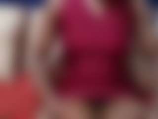 SeismicHill MILF webcam performer live streaming