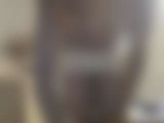 SeismicHill MILF webcam performer live streaming