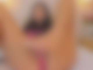 Live cam show with Alexa-millers - Ebony Petite on madthumbs