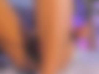 Live cam show with Alexa-millers - Ebony Petite on madthumbs
