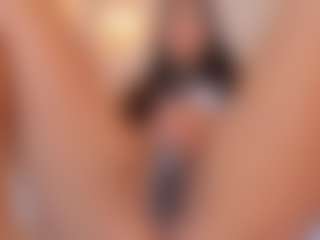 Live cam show with Alexa-millers - Oil on Latina Girls