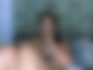 BrianaGuzmanのライブセックスチャットショー