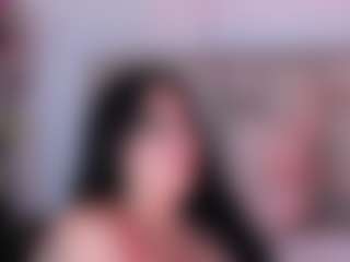 Live cam show with BrianaGuzman - Living Room on sexytreat.net