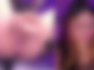 Live cam show with Luna - Double Penetration on SxyPornLive