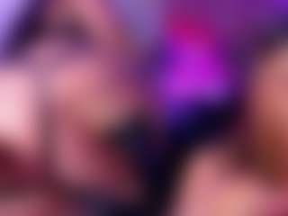 Live cam show with Luna - Camel Toe on anonymated.com