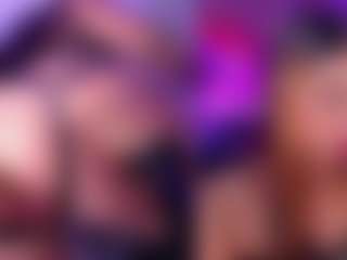 Live cam show with Luna - Flashing on CamwithHer