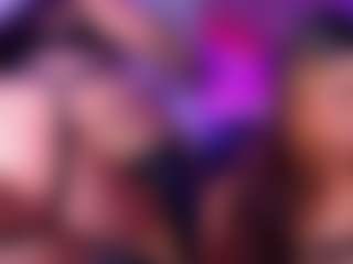 Live cam show with Luna - Double Penetration on eurowanks.com