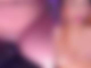 Luna's Live Sex Cam Show