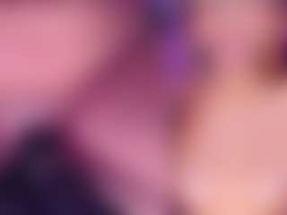 Live cam show with Luna - Wet on Hubzter Live